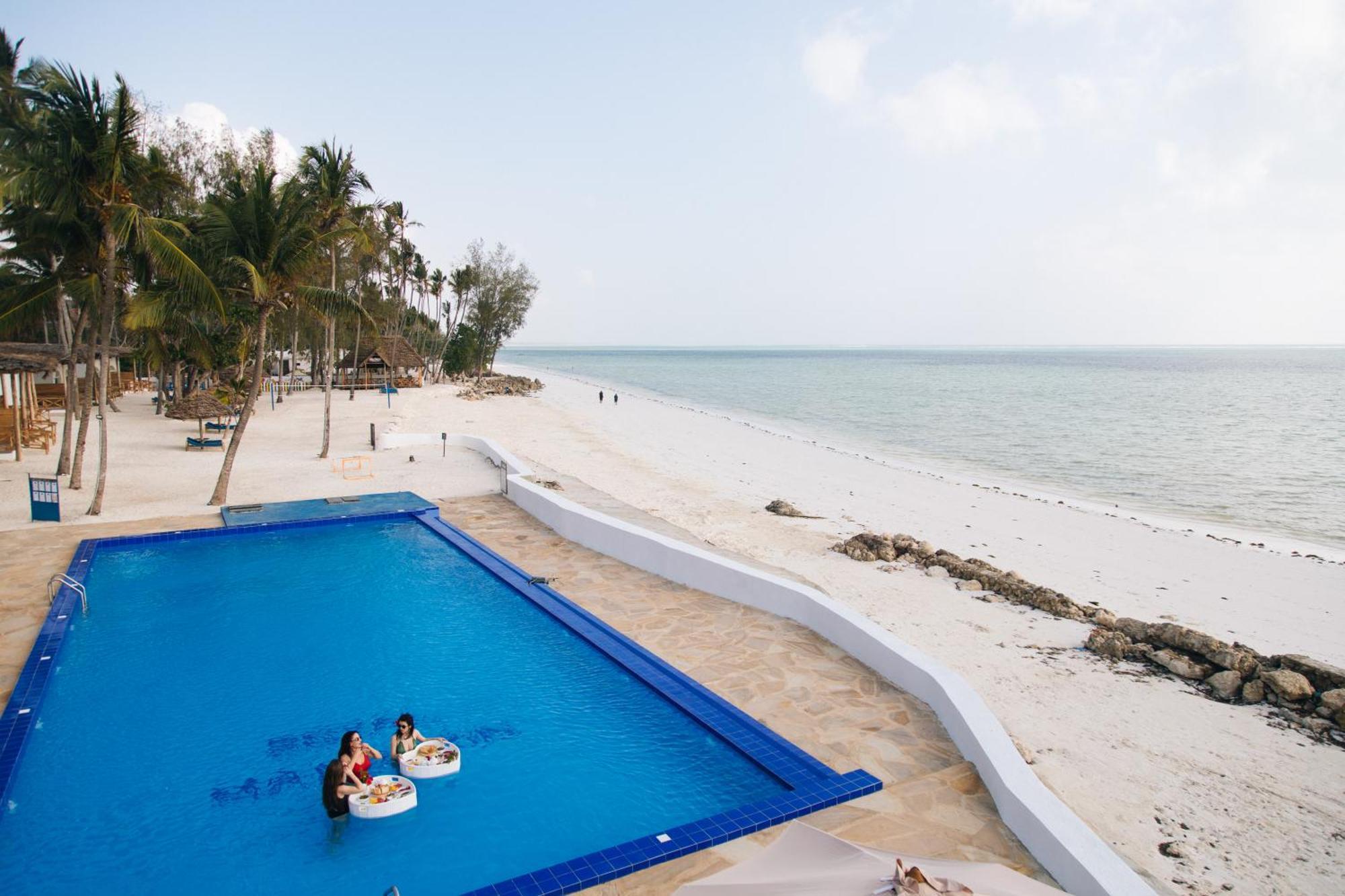 Royal Mandarin Hotel & Resort Pwani Mchangani Extérieur photo