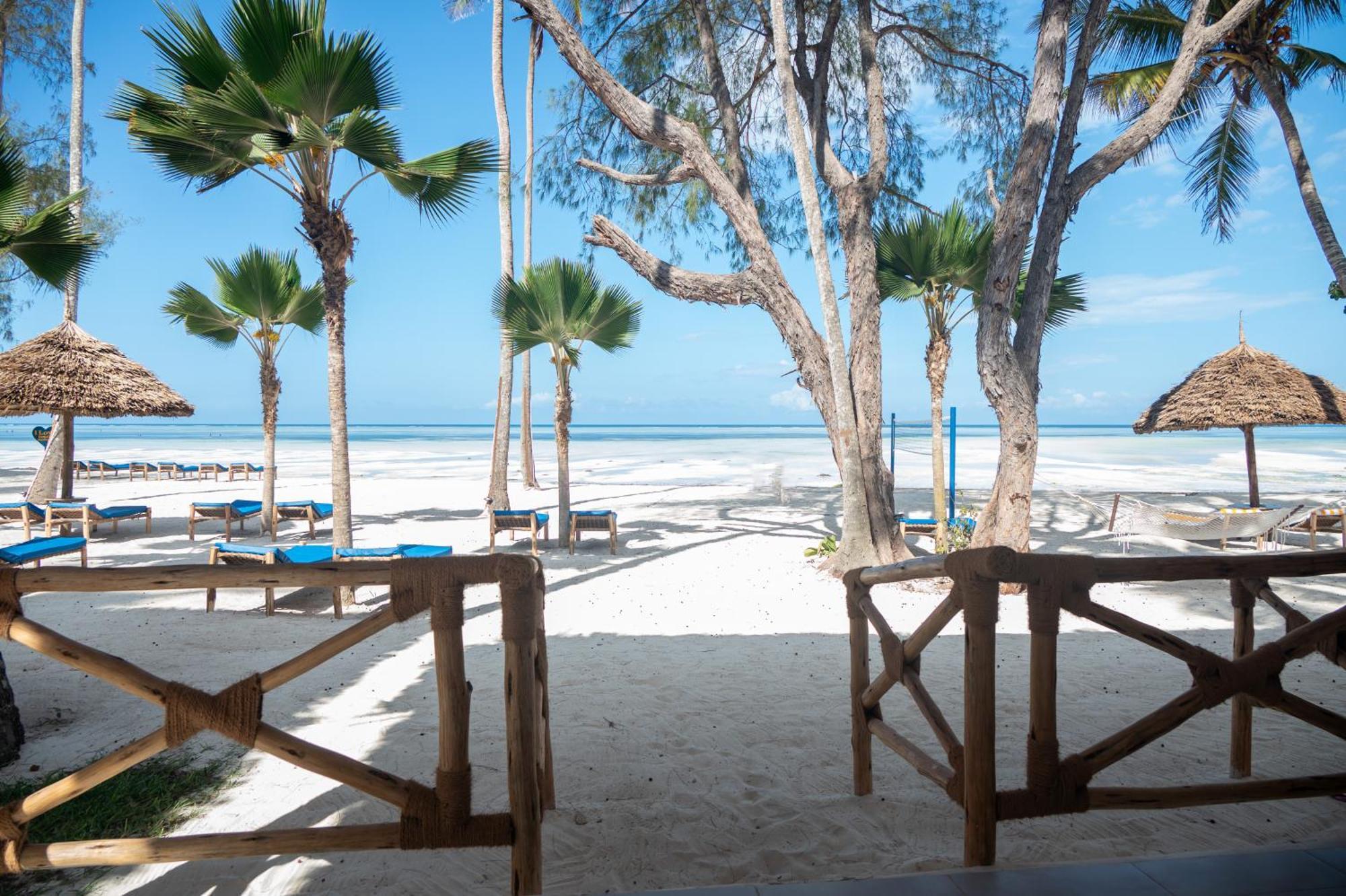 Royal Mandarin Hotel & Resort Pwani Mchangani Extérieur photo